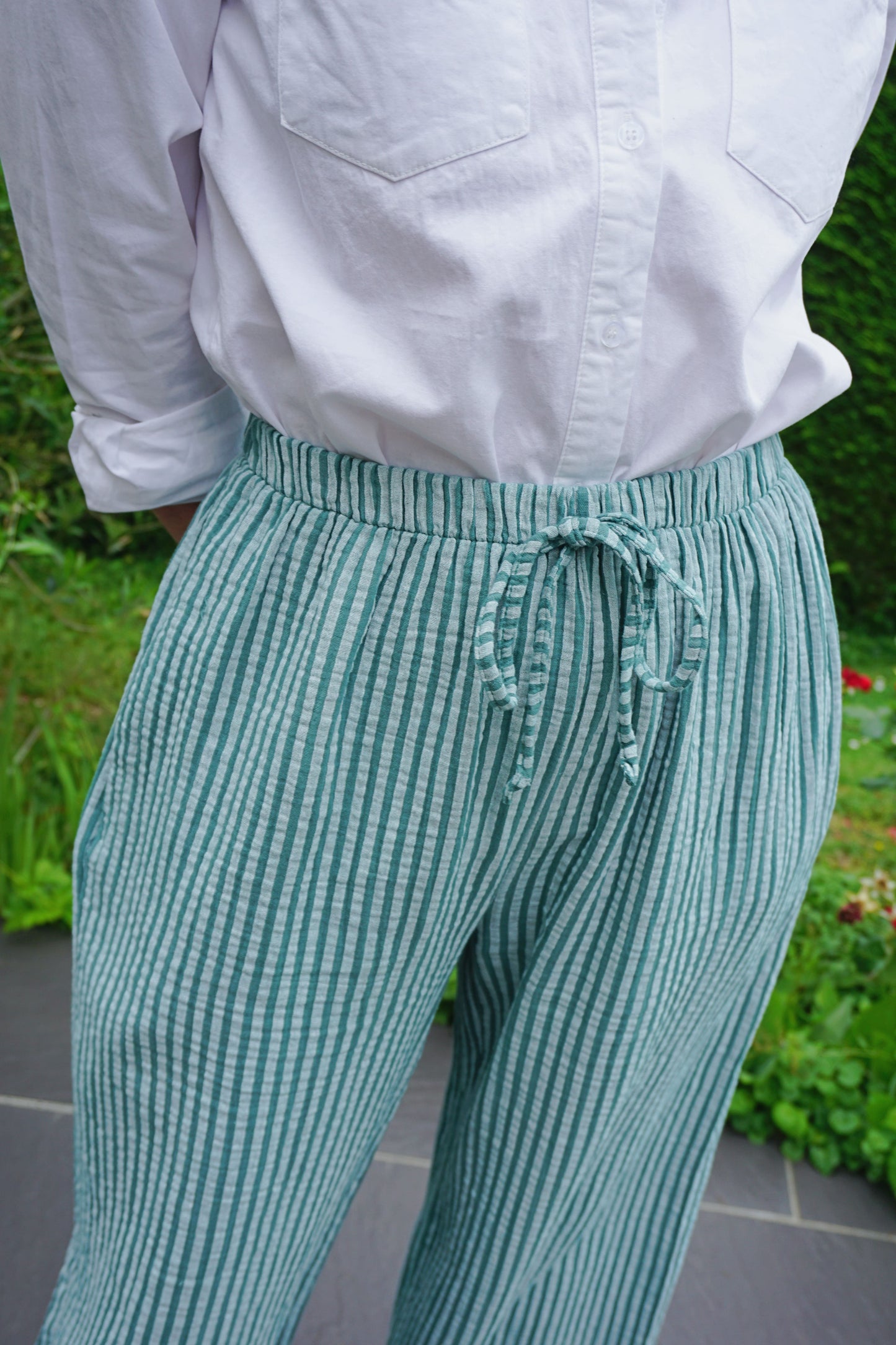 Pantalon rayé turquoise gaze de coton