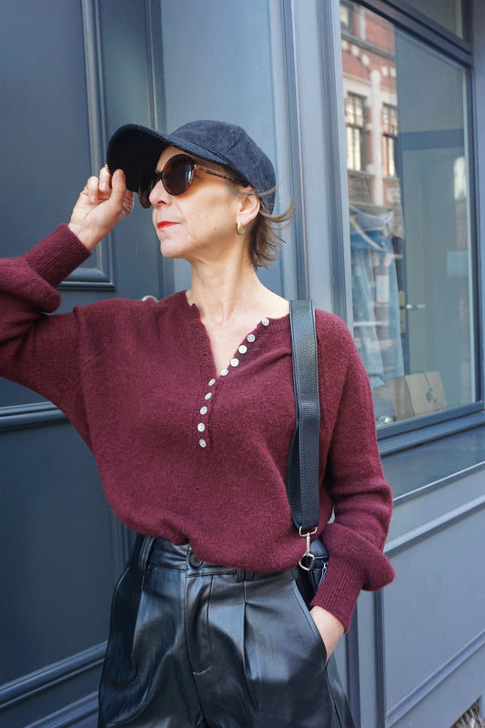 Pull alpaga bordeaux à boutons