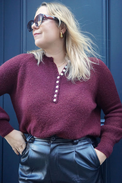 Pull alpaga bordeaux à boutons
