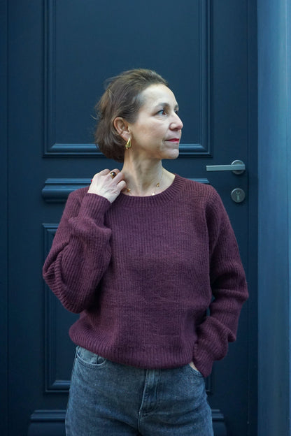 Pull bordeaux à nœuds