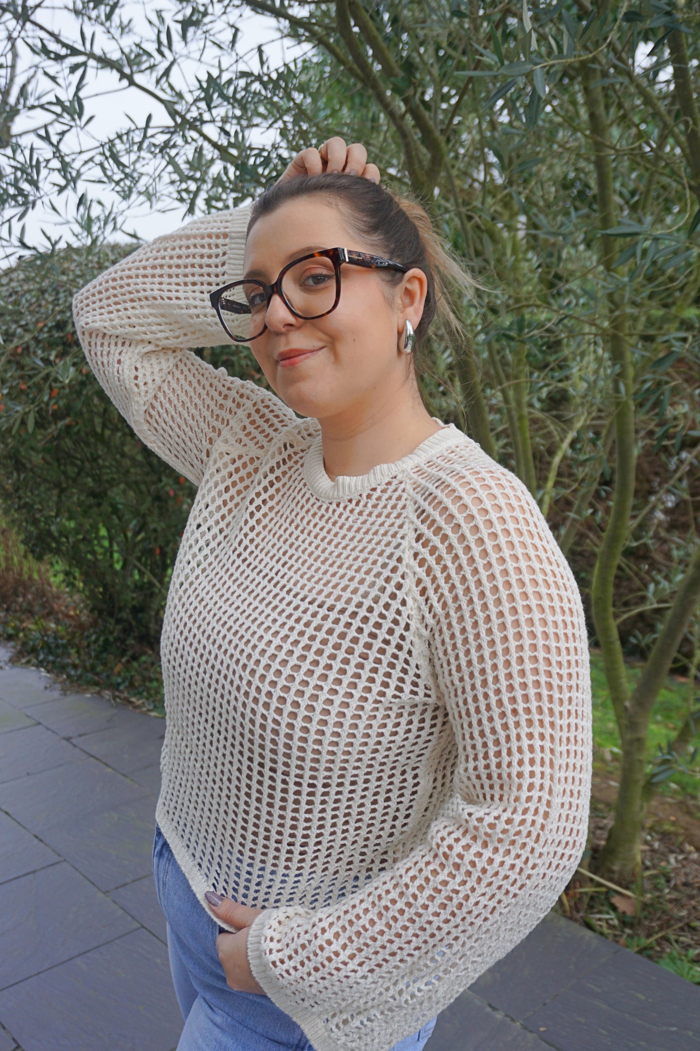 Pull crème en crochet