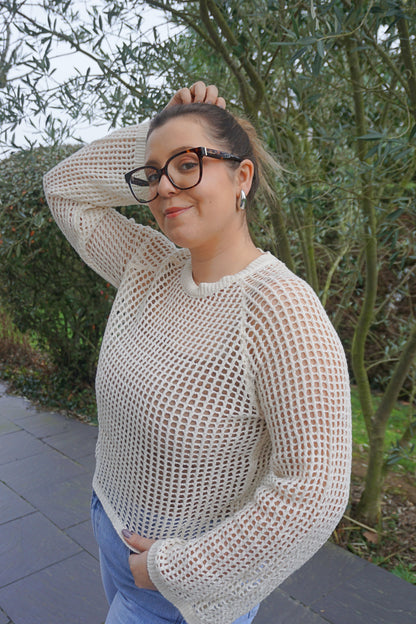 Pull crème en crochet