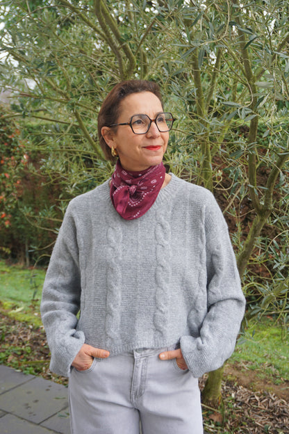 Pull gris clair maille torsadée