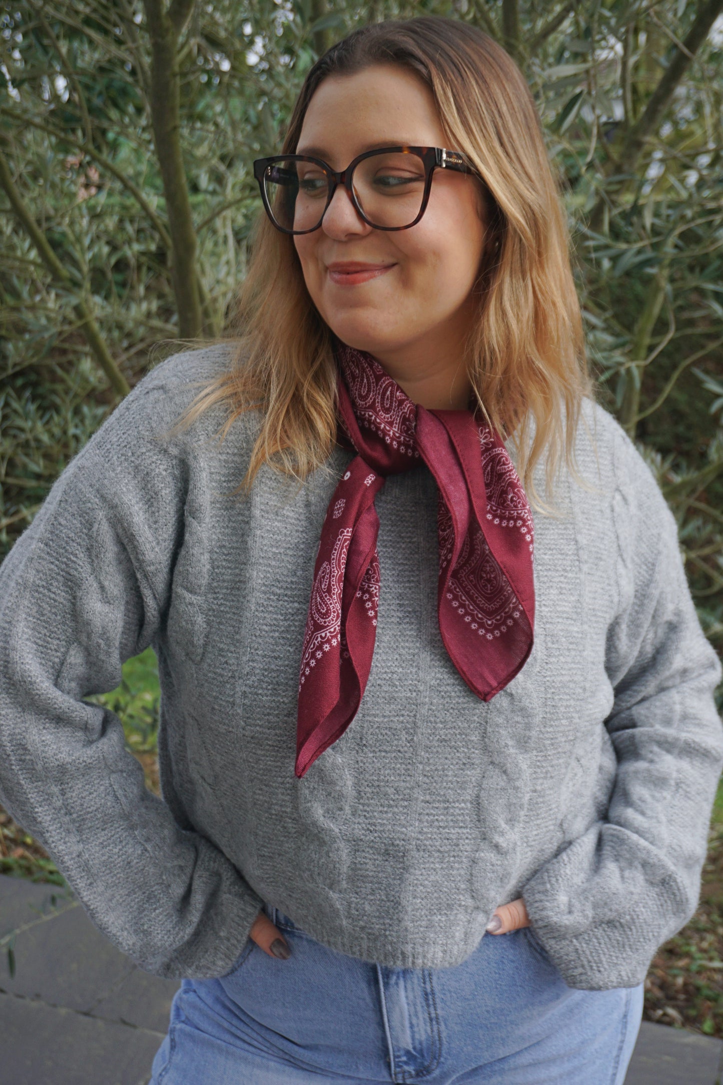 Pull gris clair maille torsadée