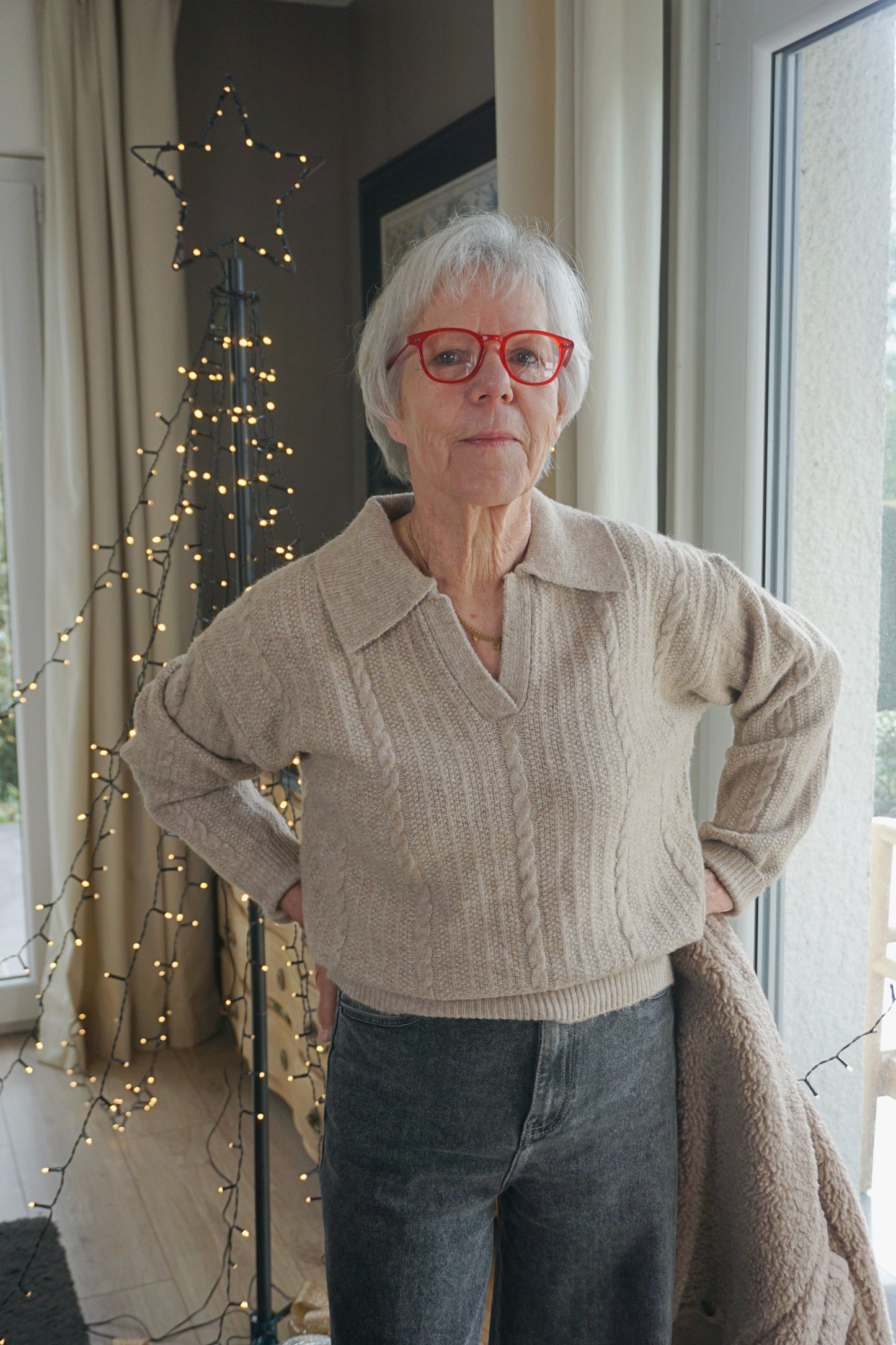 Pull tricot col V beige