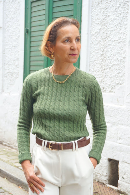 Pull vert maille torsadée