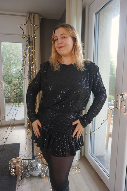 Robe drapée noire à sequins