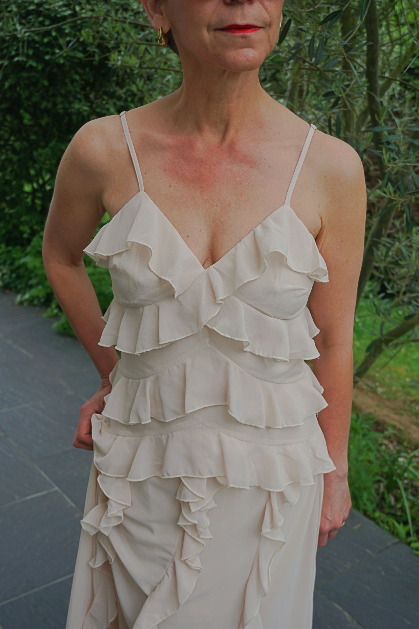 Robe longue crème à volants