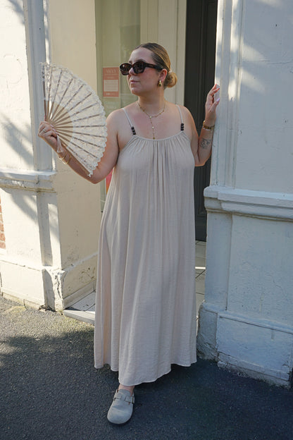 Robe longue crème bretelles perles