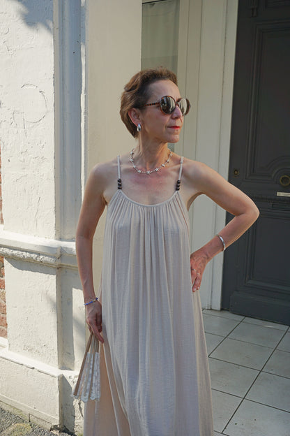 Robe longue crème bretelles perles
