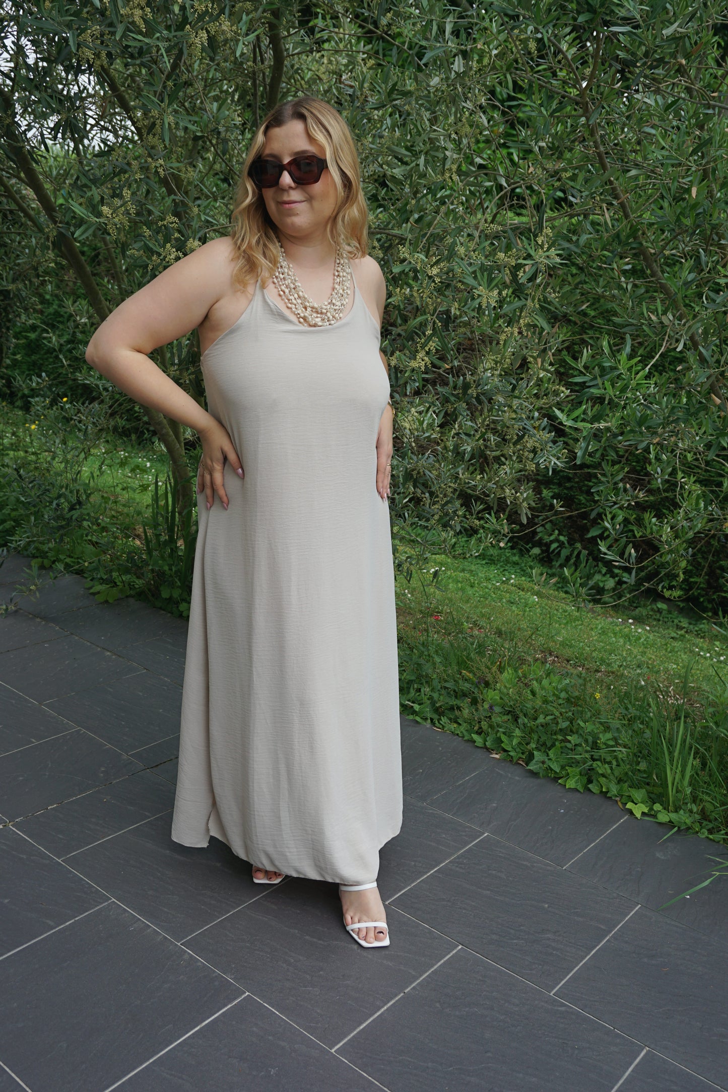 Robe longue crème fines bretelles