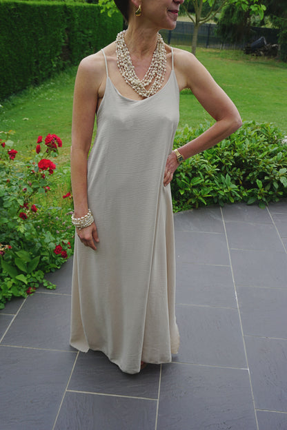 Robe longue crème fines bretelles