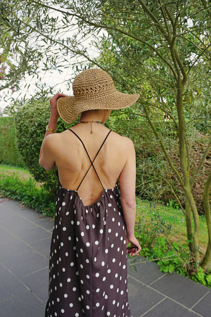 Robe longue marron à pois fines bretelles
