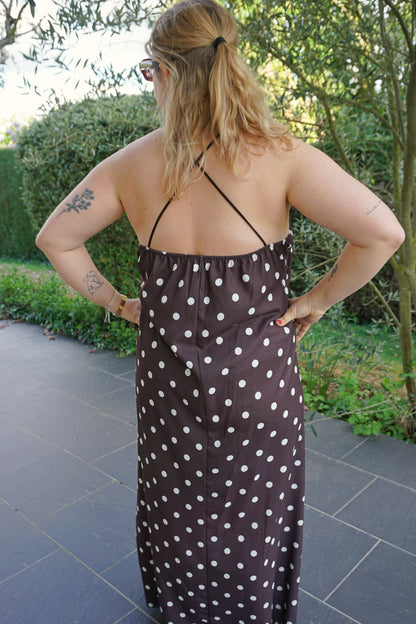 Robe longue marron à pois fines bretelles