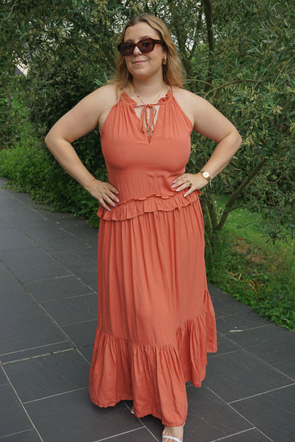 Robe longue terracotta et volants