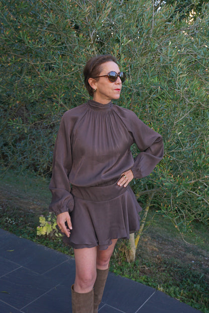 Robe marron glacé fluide bouffante