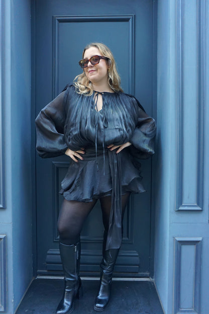 Robe noire bouffante avec short