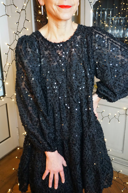 Robe noire Babydoll à sequins