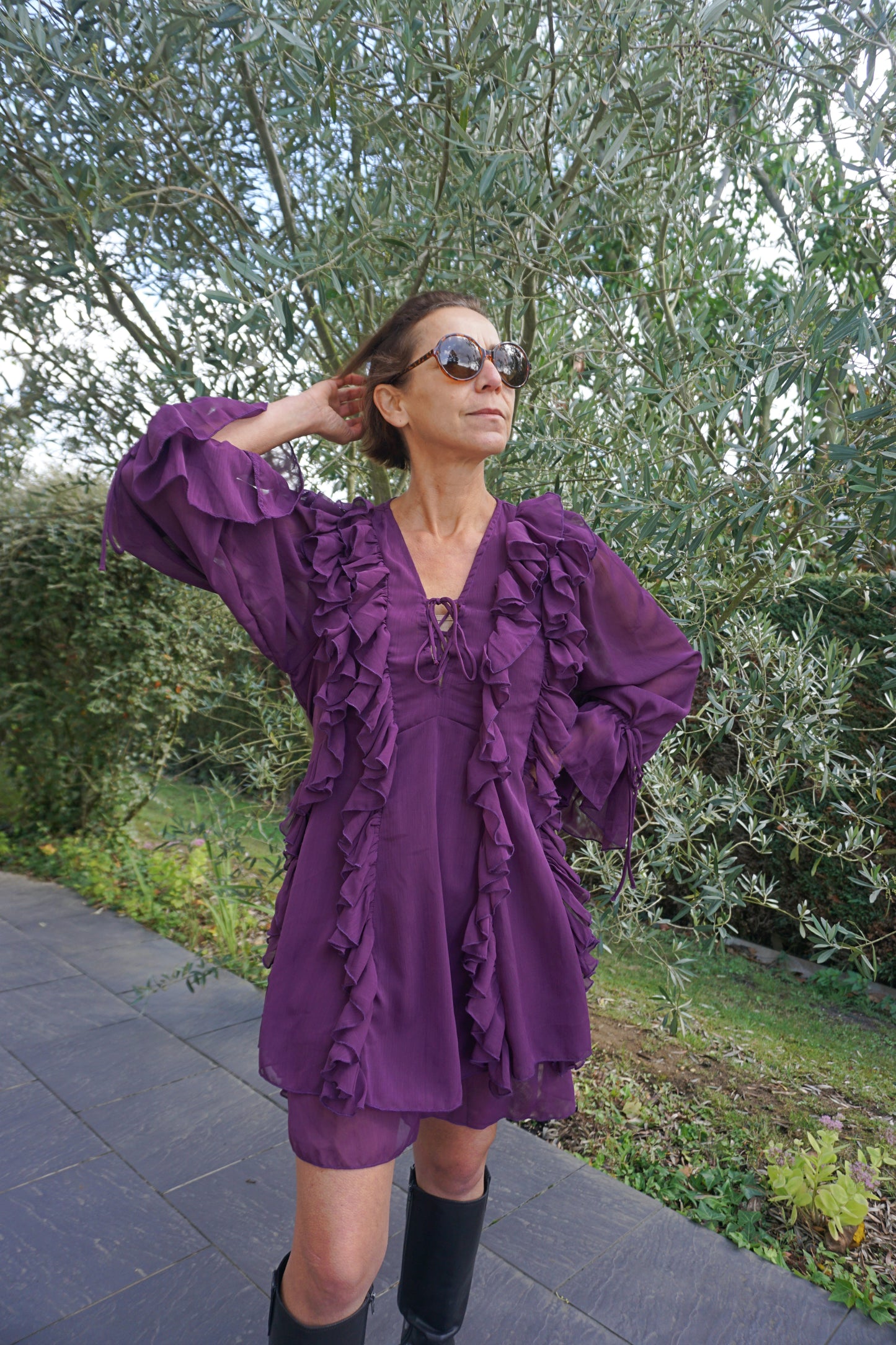 Robe prune violette à volants