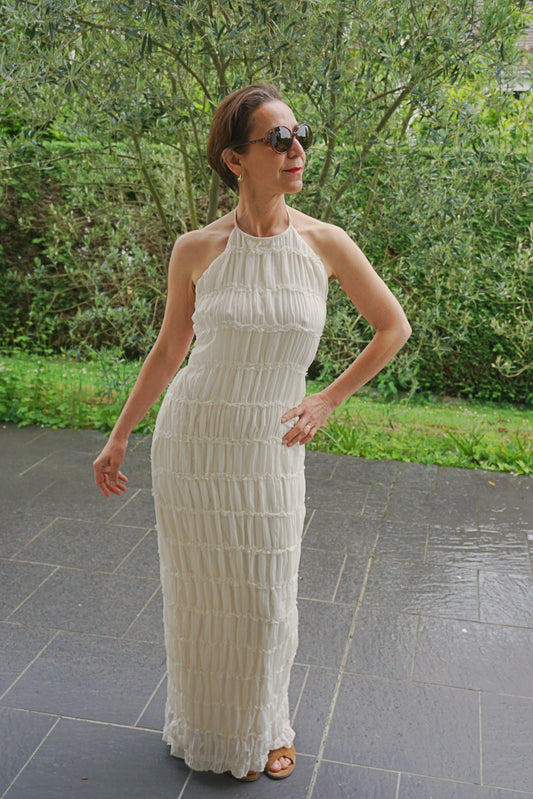 Robe smockée crème dos nu