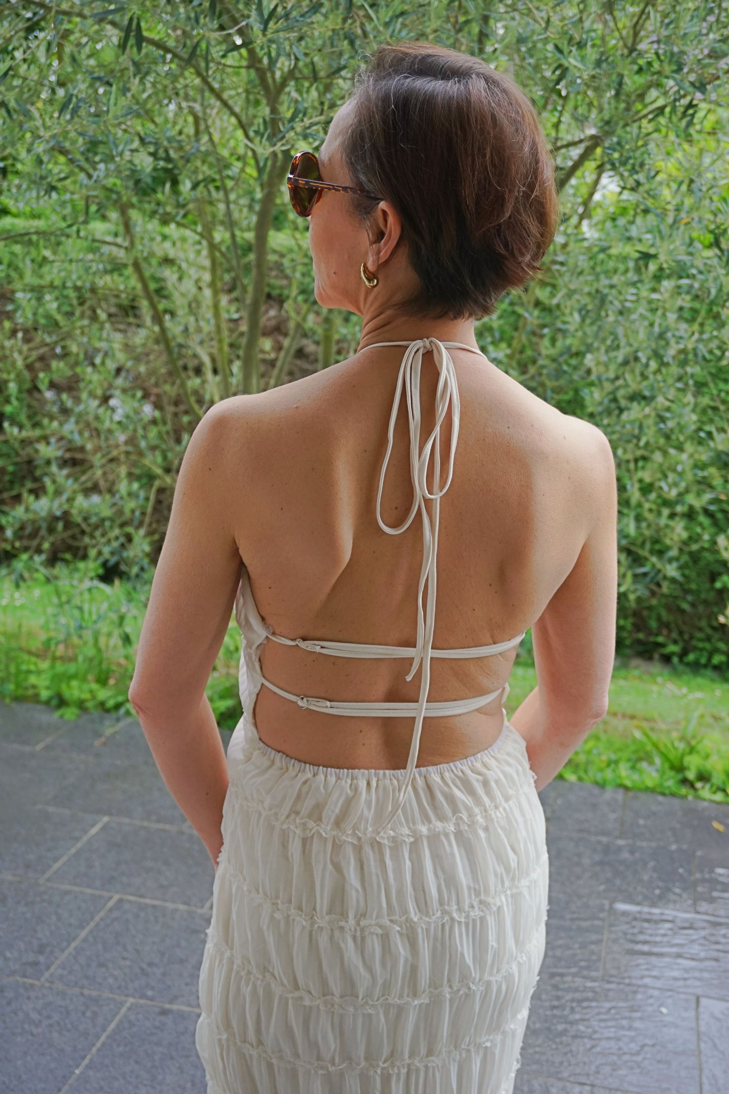 Robe smockée crème dos nu