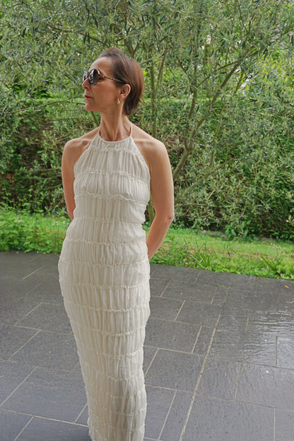 Robe smockée crème dos nu