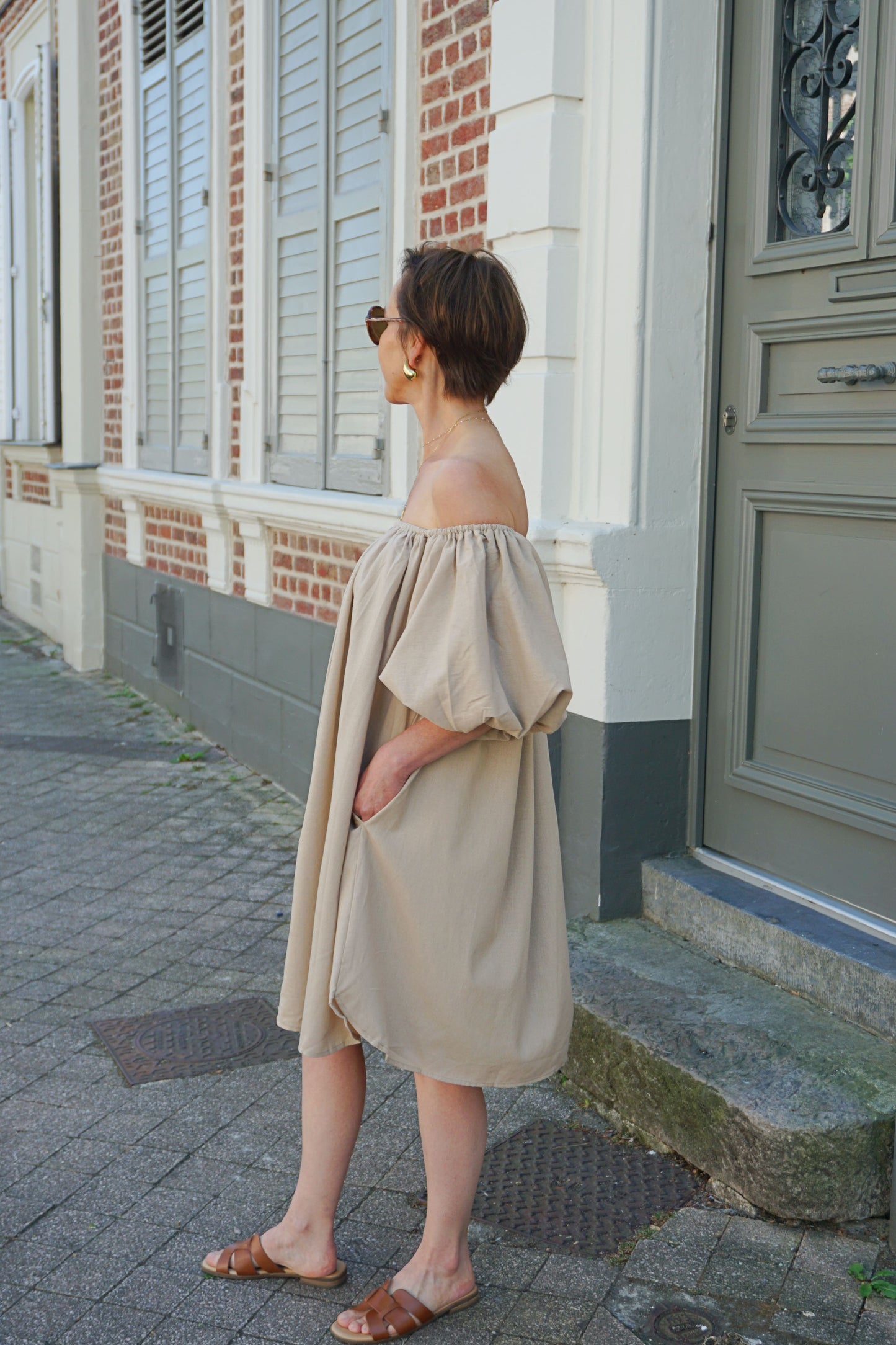 Robe taupe ballon courte avec lin