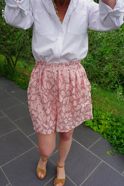 Short rose fleurs brodés et sequins