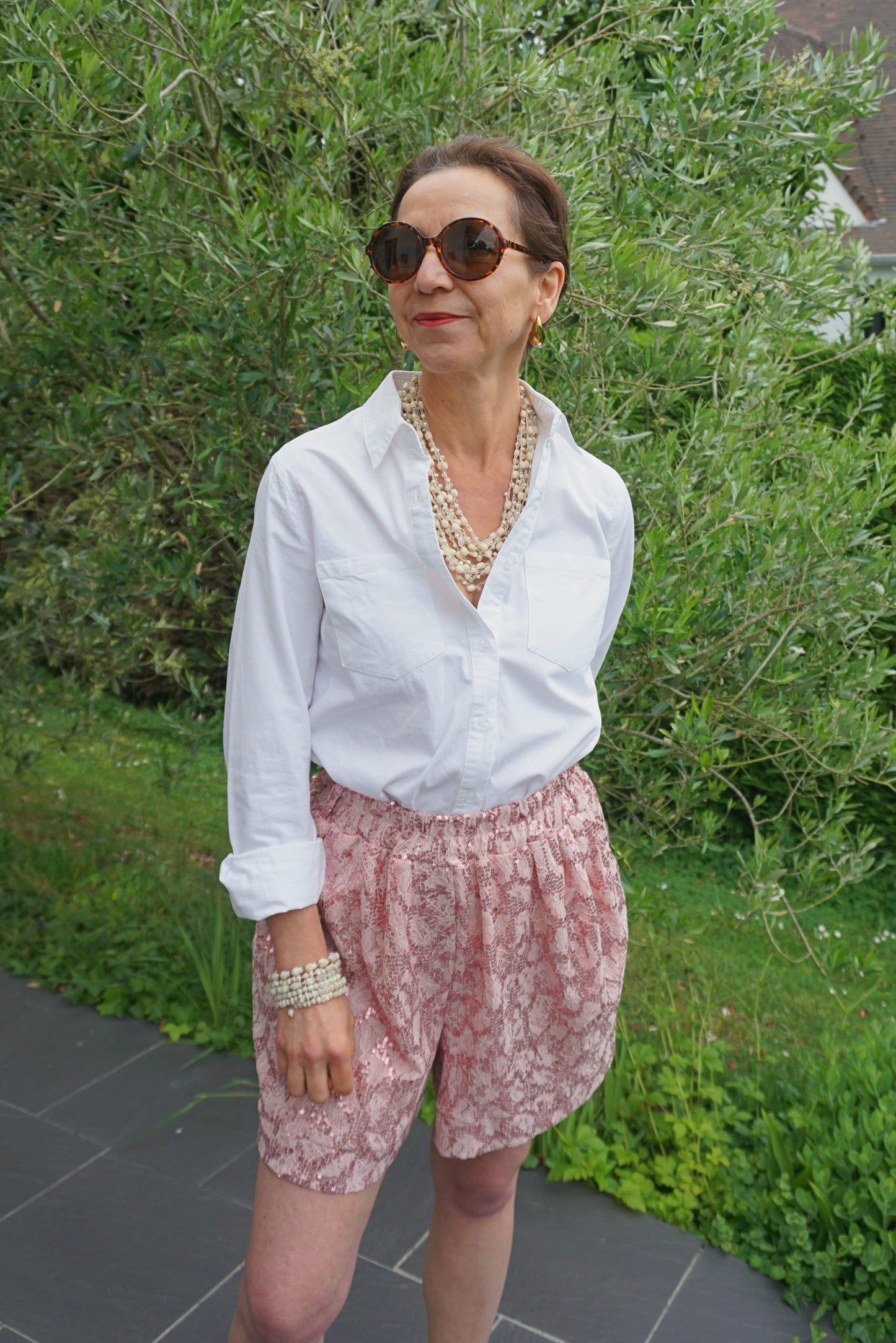 Short rose fleurs brodés et sequins