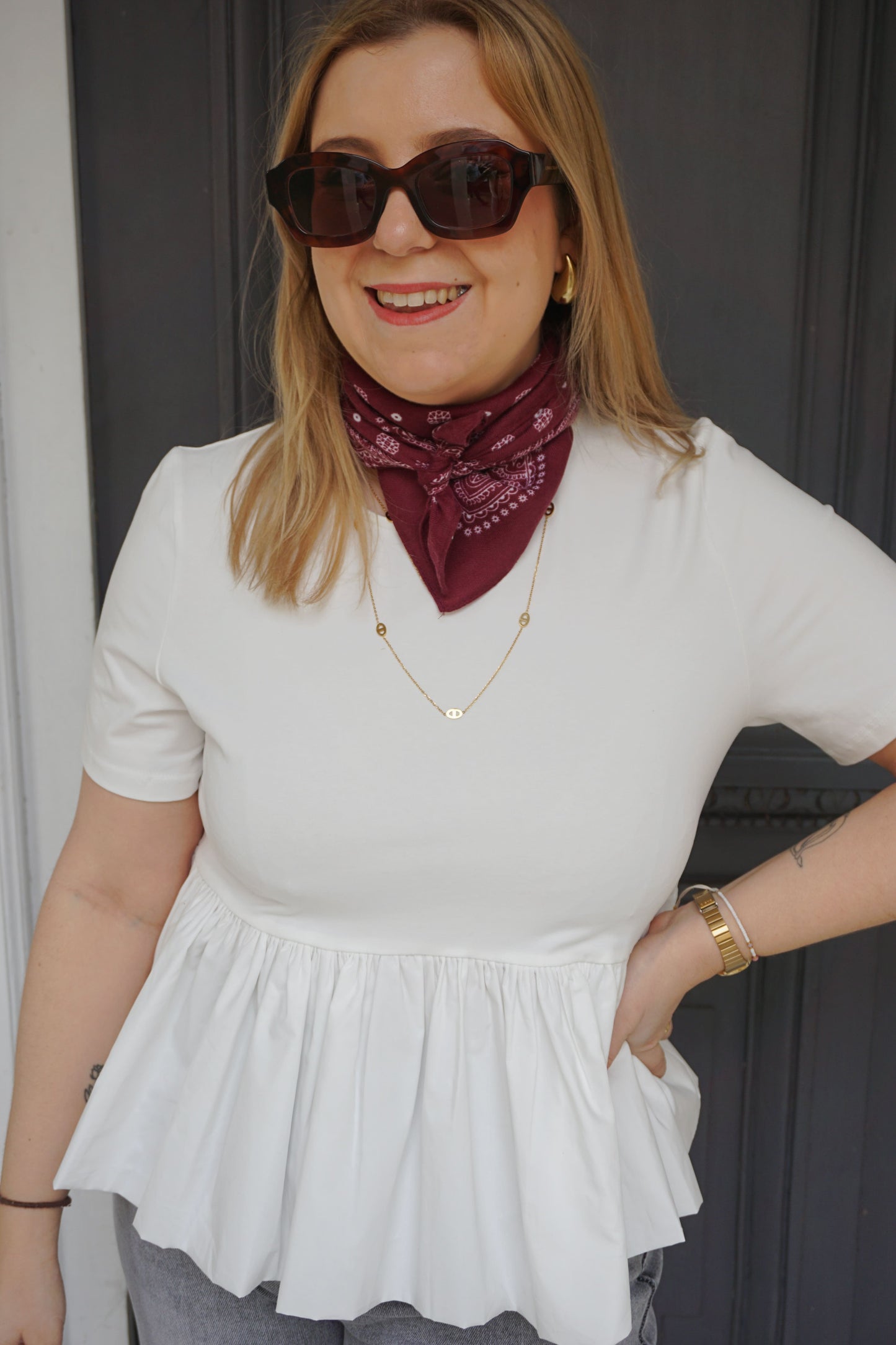 Tee-shirt blanc volant