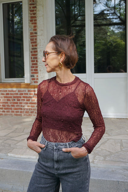 Top aubergine dentelle avec doublure