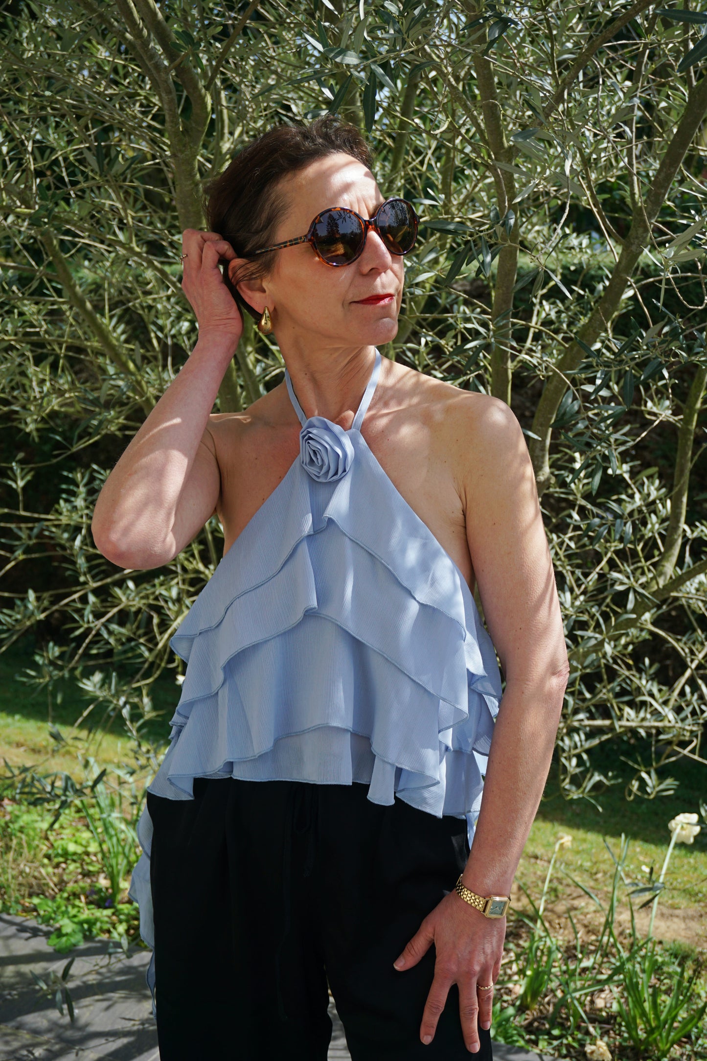 Top à volants bleu fleur