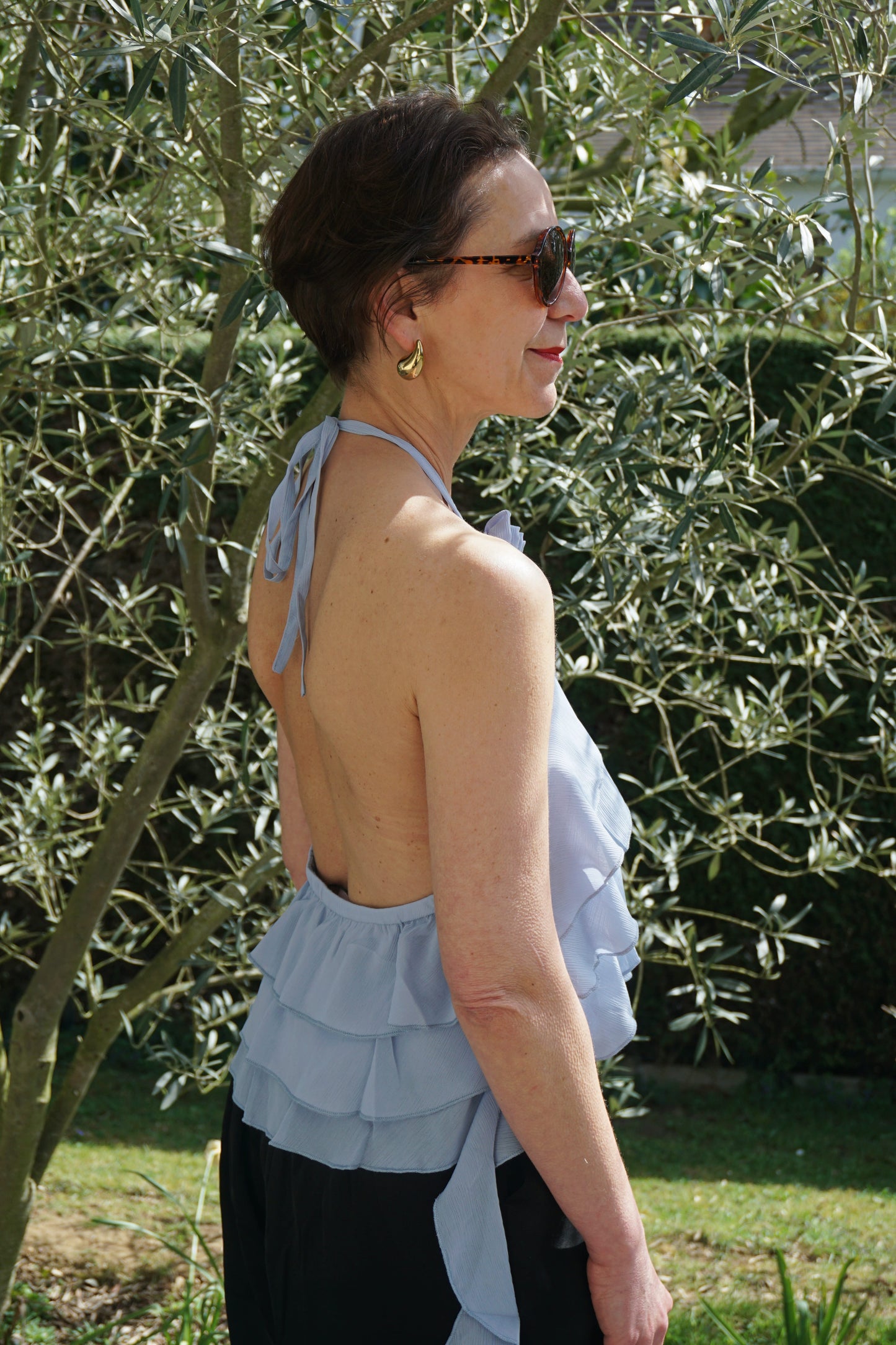 Top à volants bleu fleur