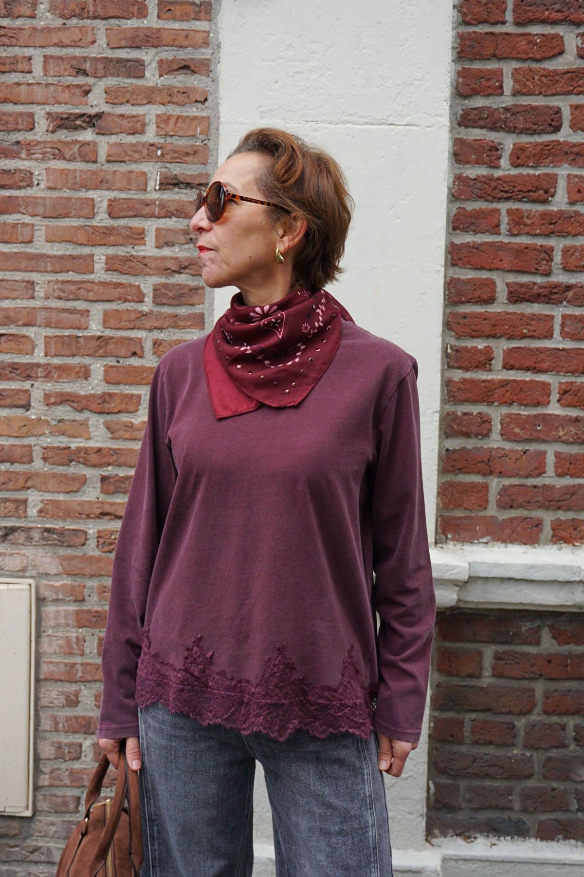 Top bordeaux coton avec dentelle