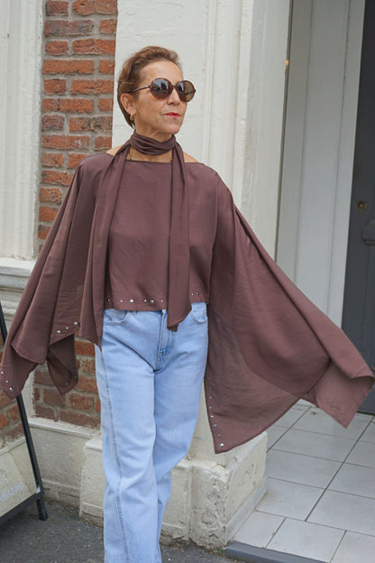 Top cape et écharpe marron clous