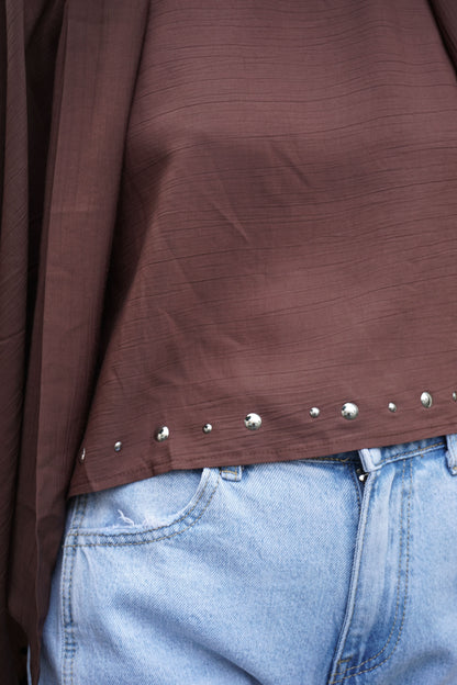Top cape et écharpe marron clous