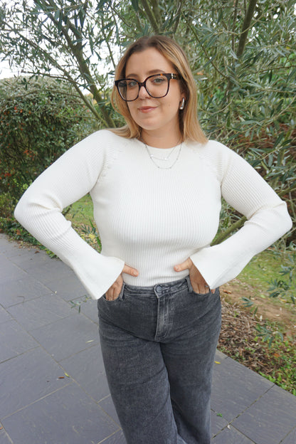 Top crème manches évasées et boutons