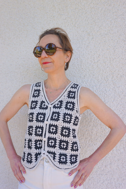Top gilet crochet noir et crème