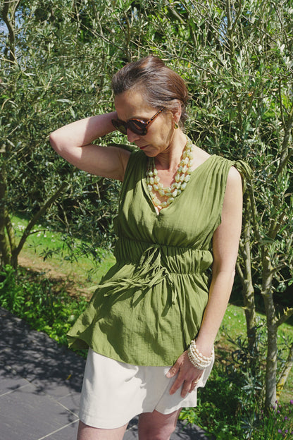 Top fluide smocké vert olive