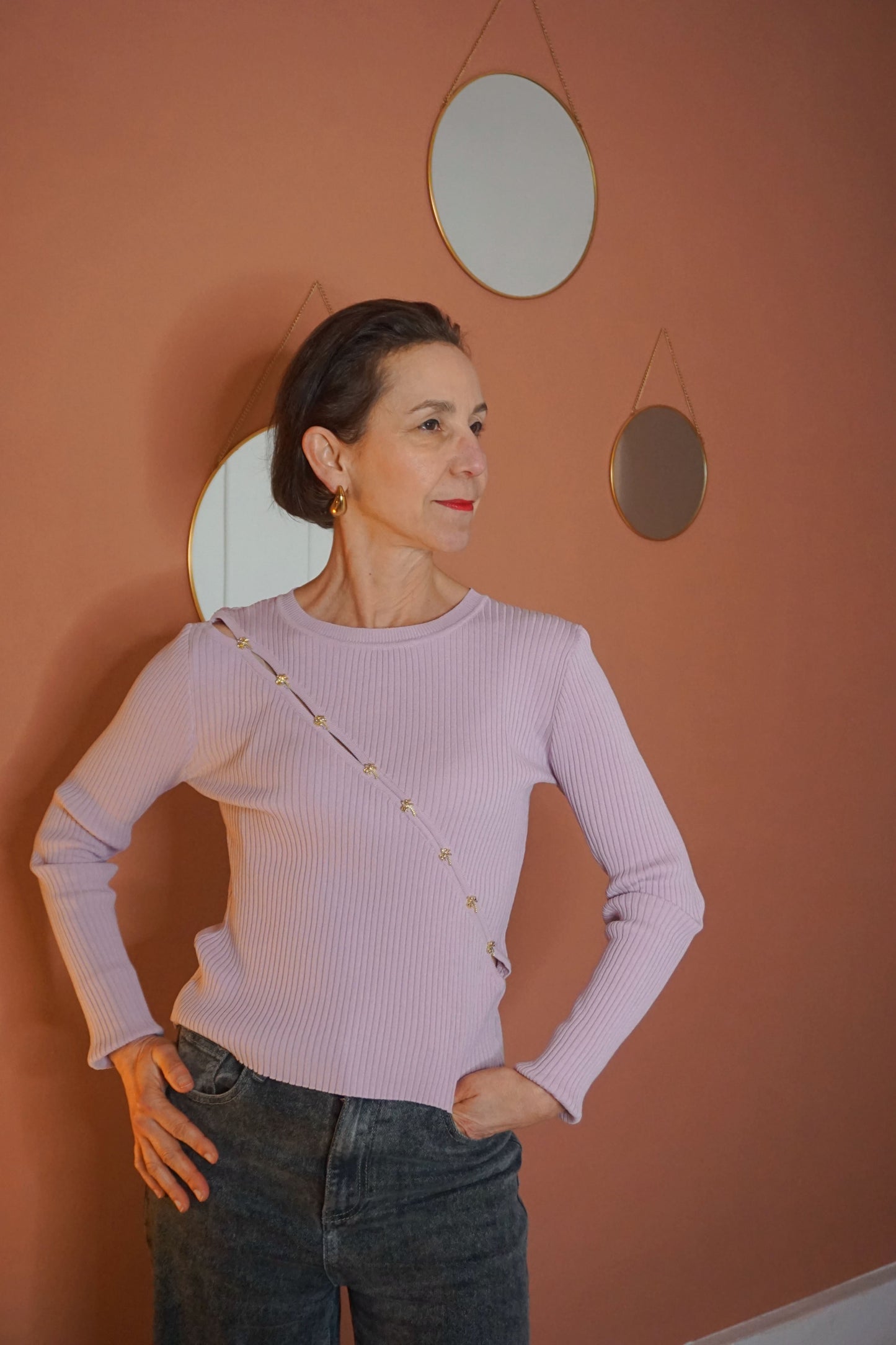 Top longsleeve lilas boutons palmiers dorés