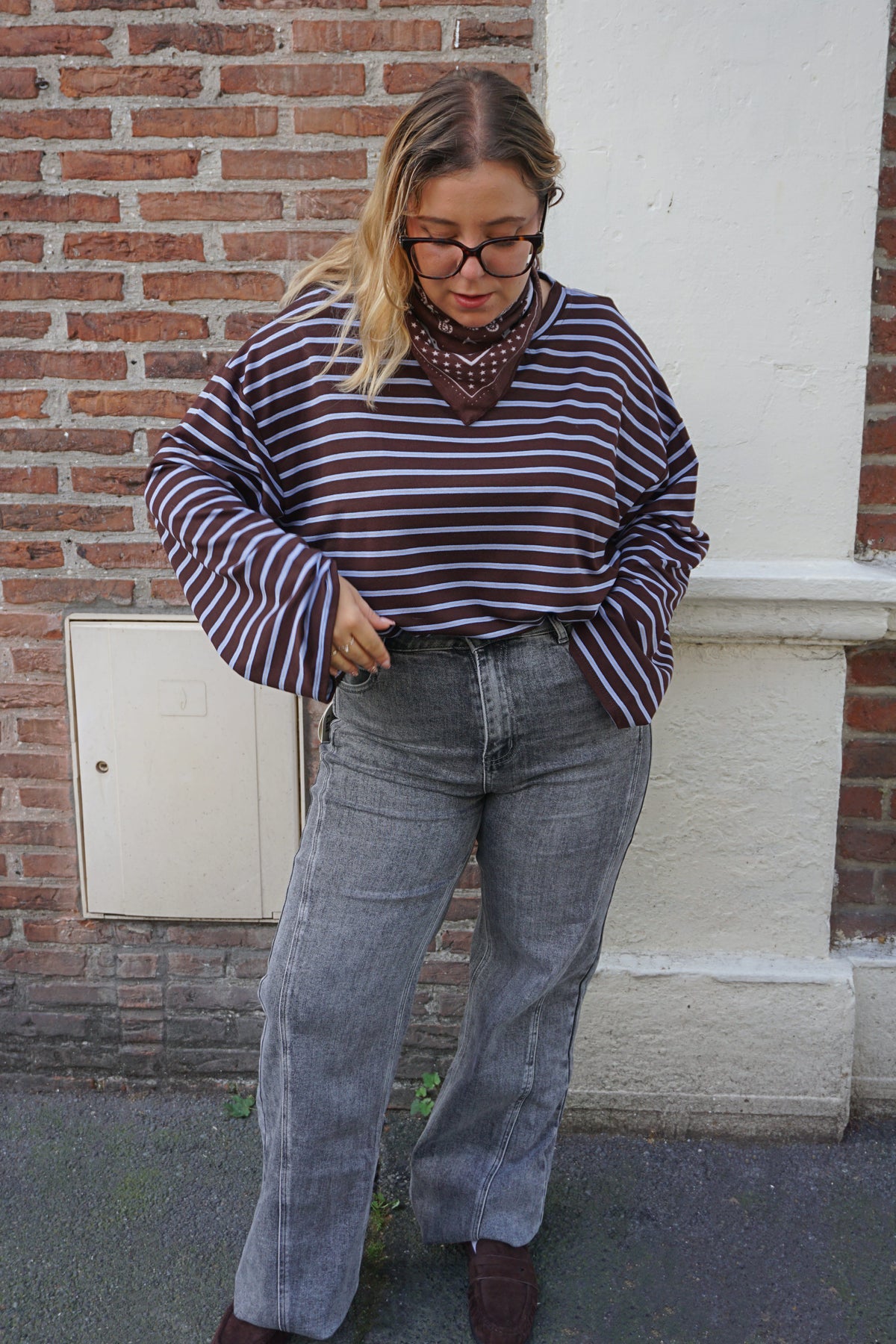 Top rayé marron et bleu