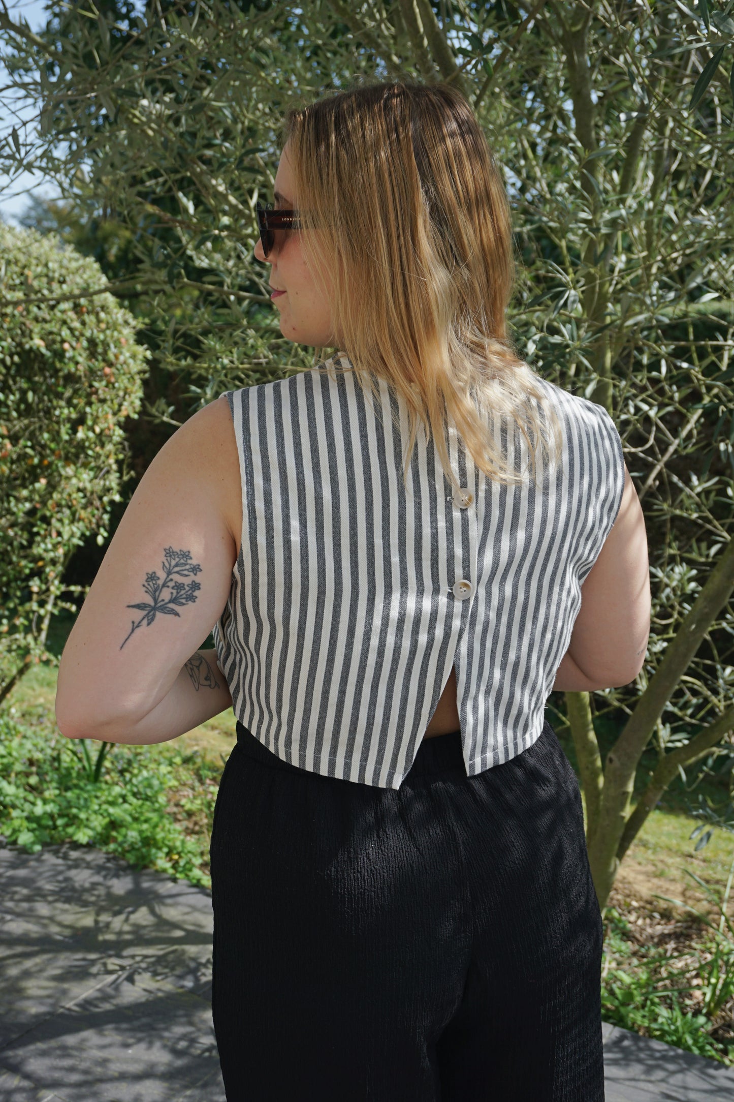 Top rayé bleu gris coton