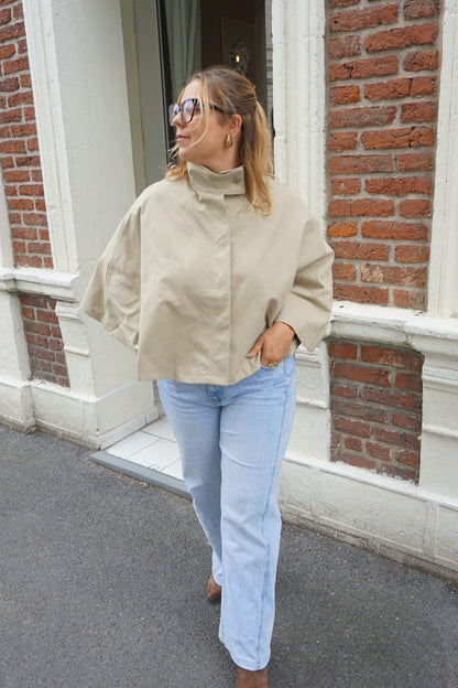 Trench style cape beige