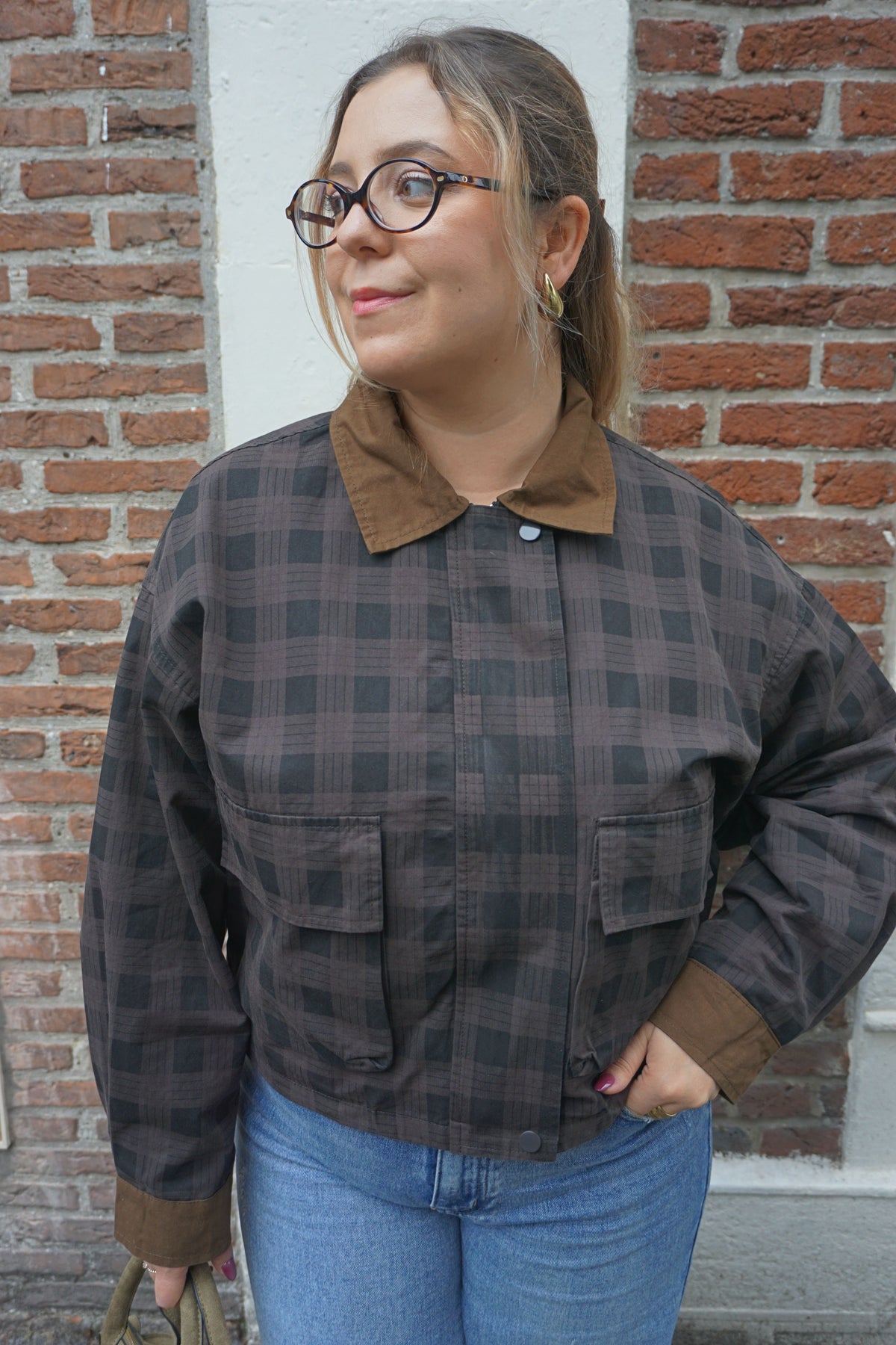 Veste à carreaux grise col marron coton