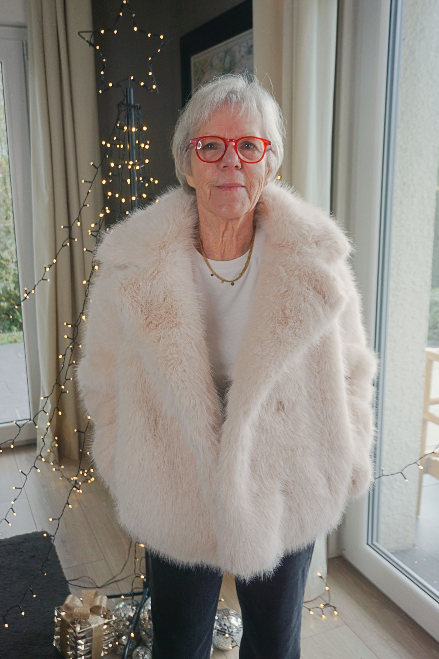 Veste fausse fourrure crème