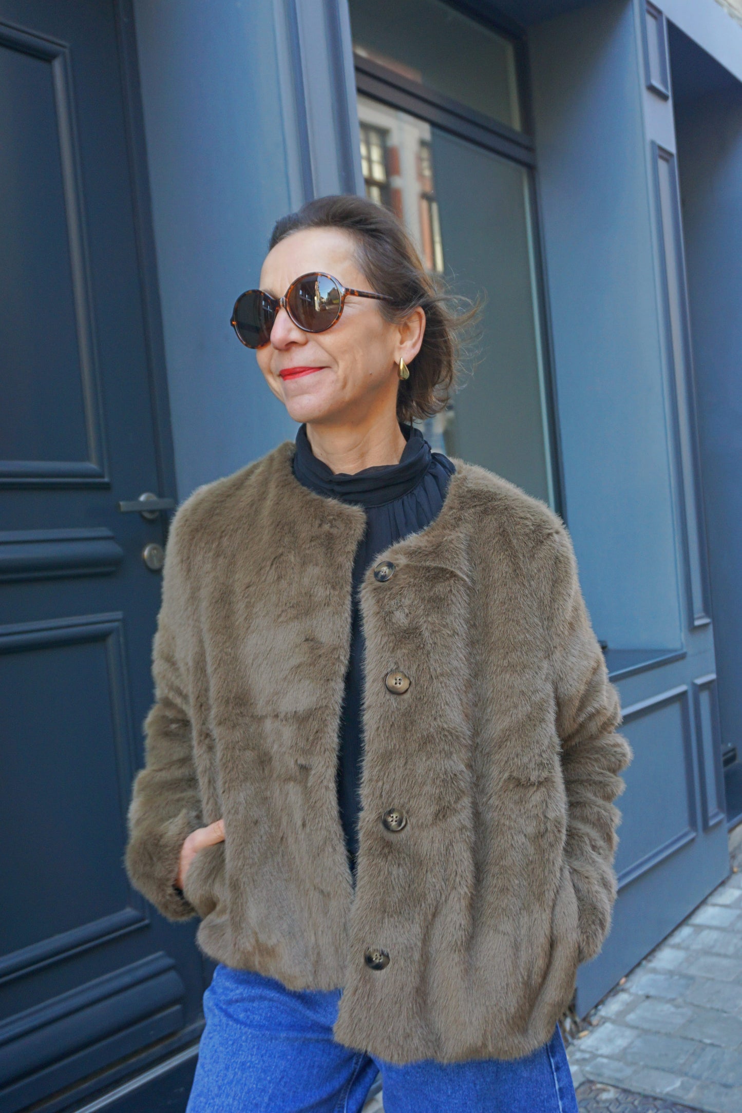 Veste fausse fourrure marron clair col rond