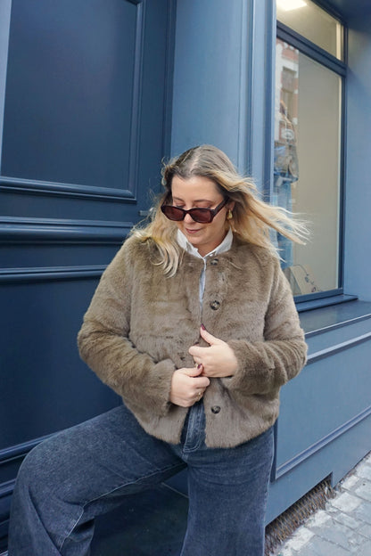 Veste fausse fourrure marron clair col rond