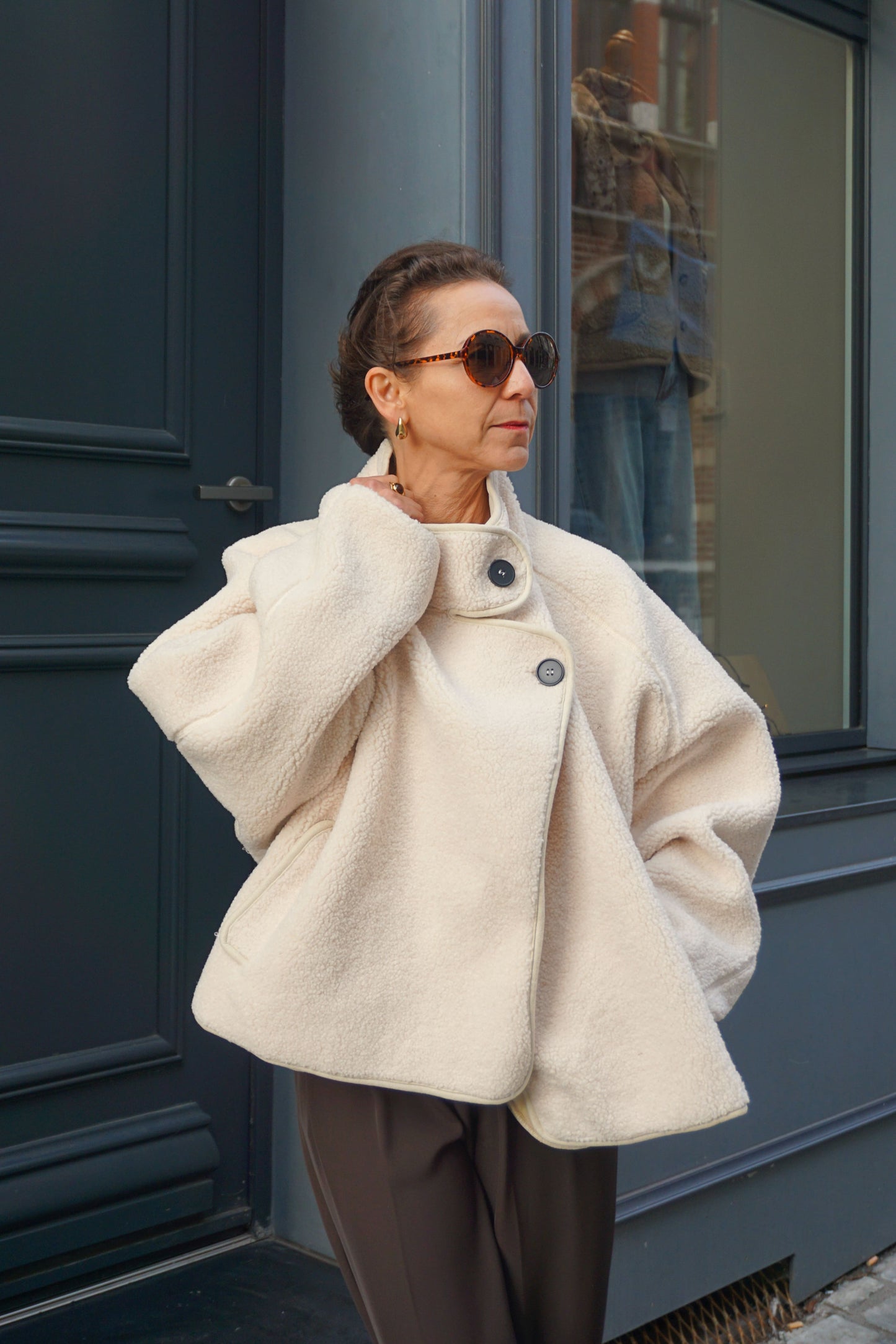 Manteau oversize moumoute blanche