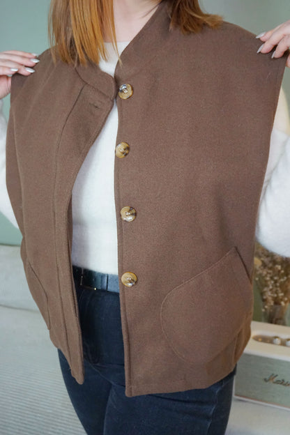 Veste sans manches marron style feutrine