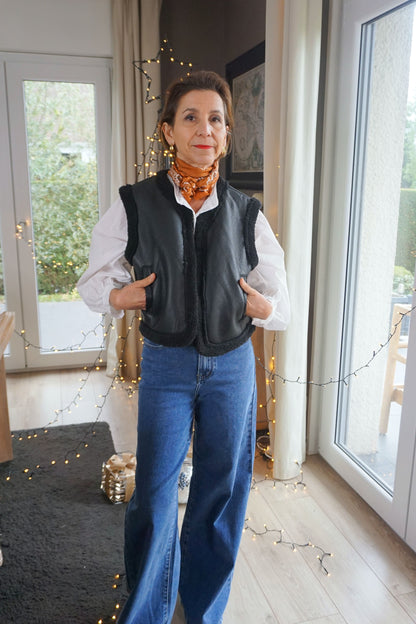 Veste sans manches similicuir moumoute noire